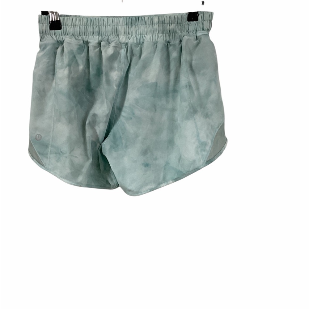 lululemon Hotty Hot Low/Rise Shorts With A 4” Inseam - Picture 2 of 4